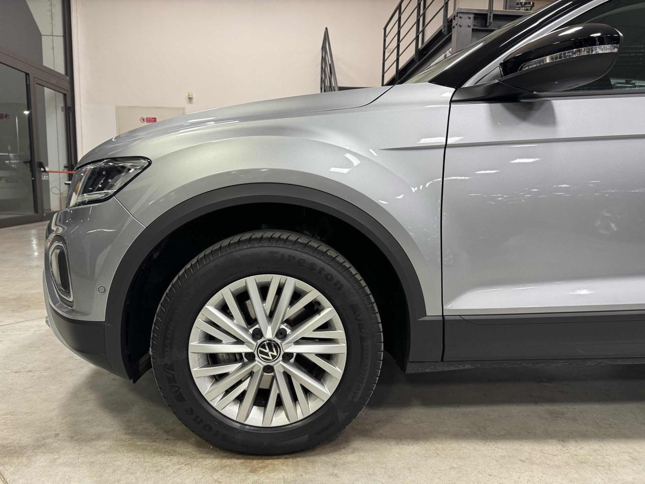 VOLKSWAGEN T-Roc 1.5 TSI ACT DSG Life - 24