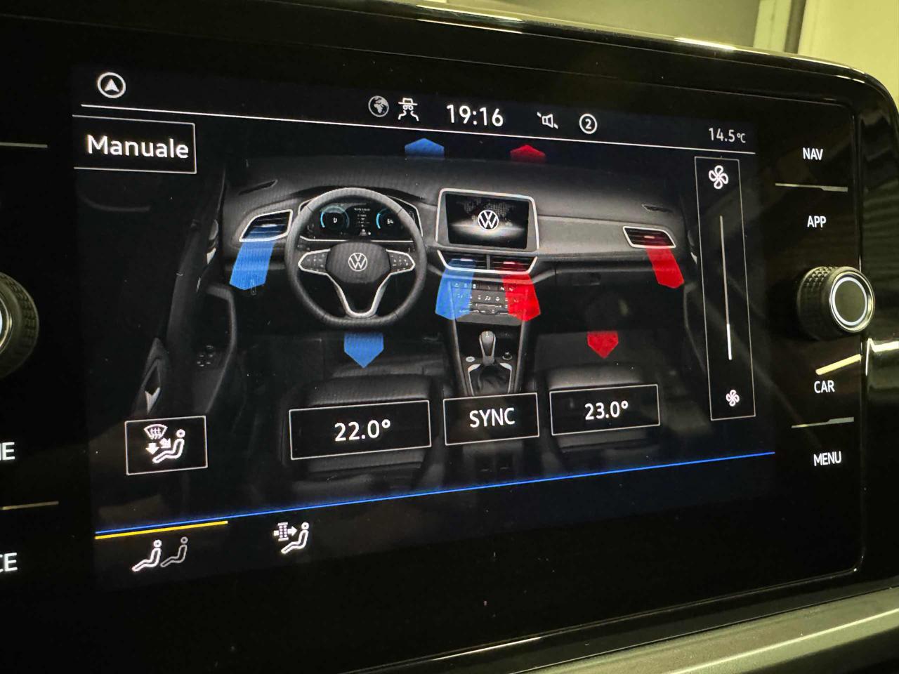 VOLKSWAGEN T-Roc 1.5 TSI ACT DSG Life - 15