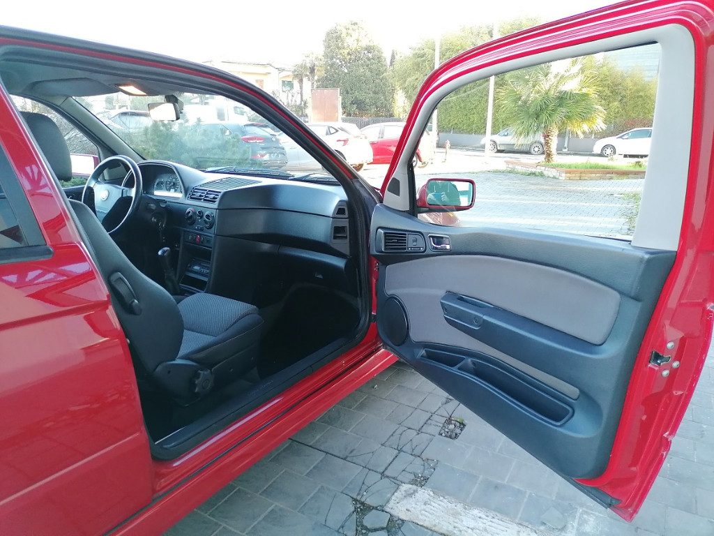 ALFA ROMEO 145 2.0i 16V Twin Spark cat Quadrifoglio - 13