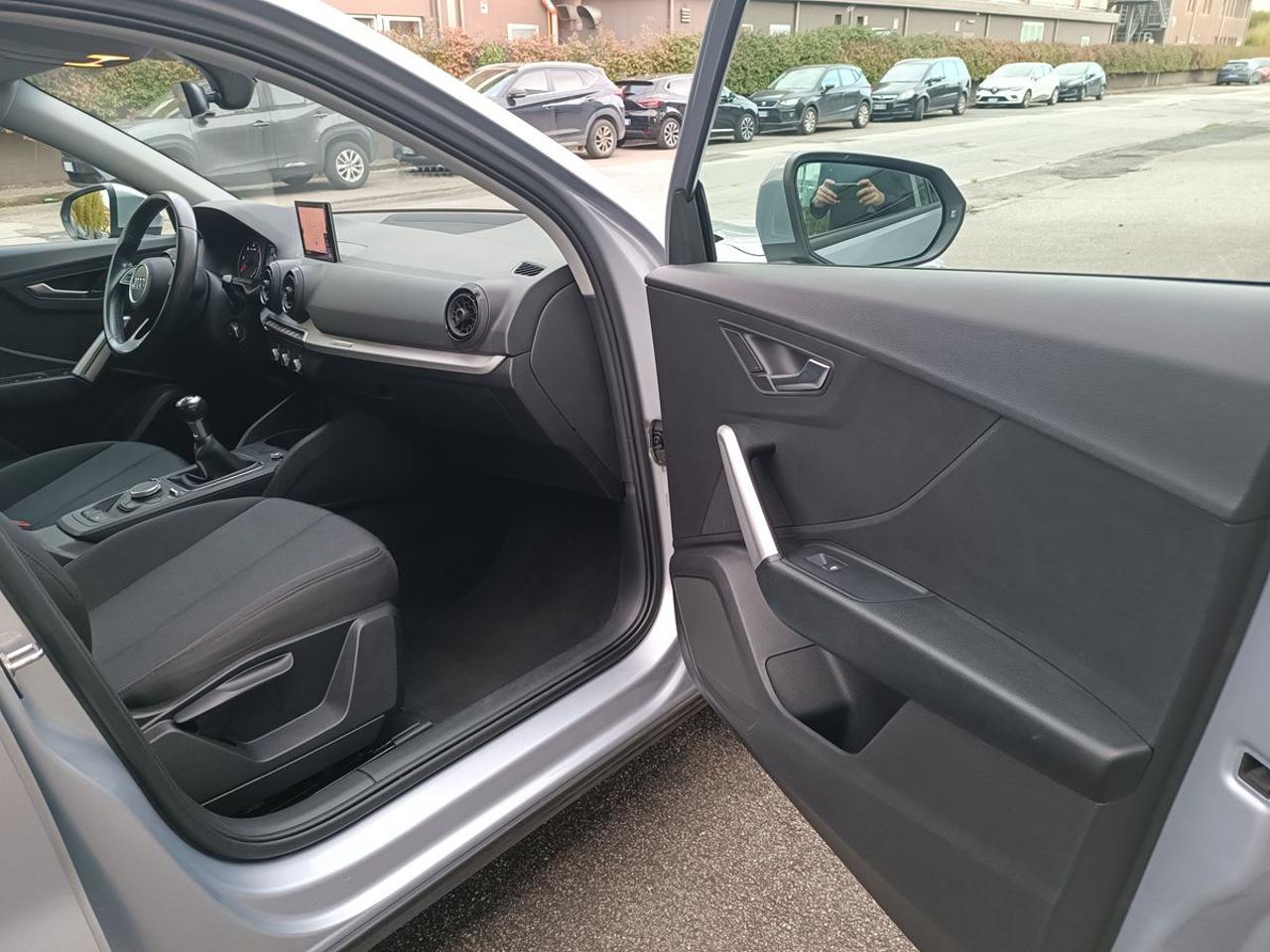 AUDI Q2 1.6 TDI Business - 16