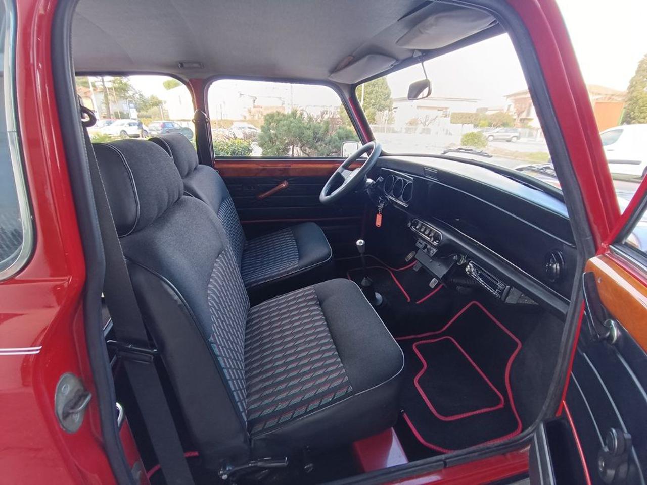 AUSTIN Mini Mayfair - 11