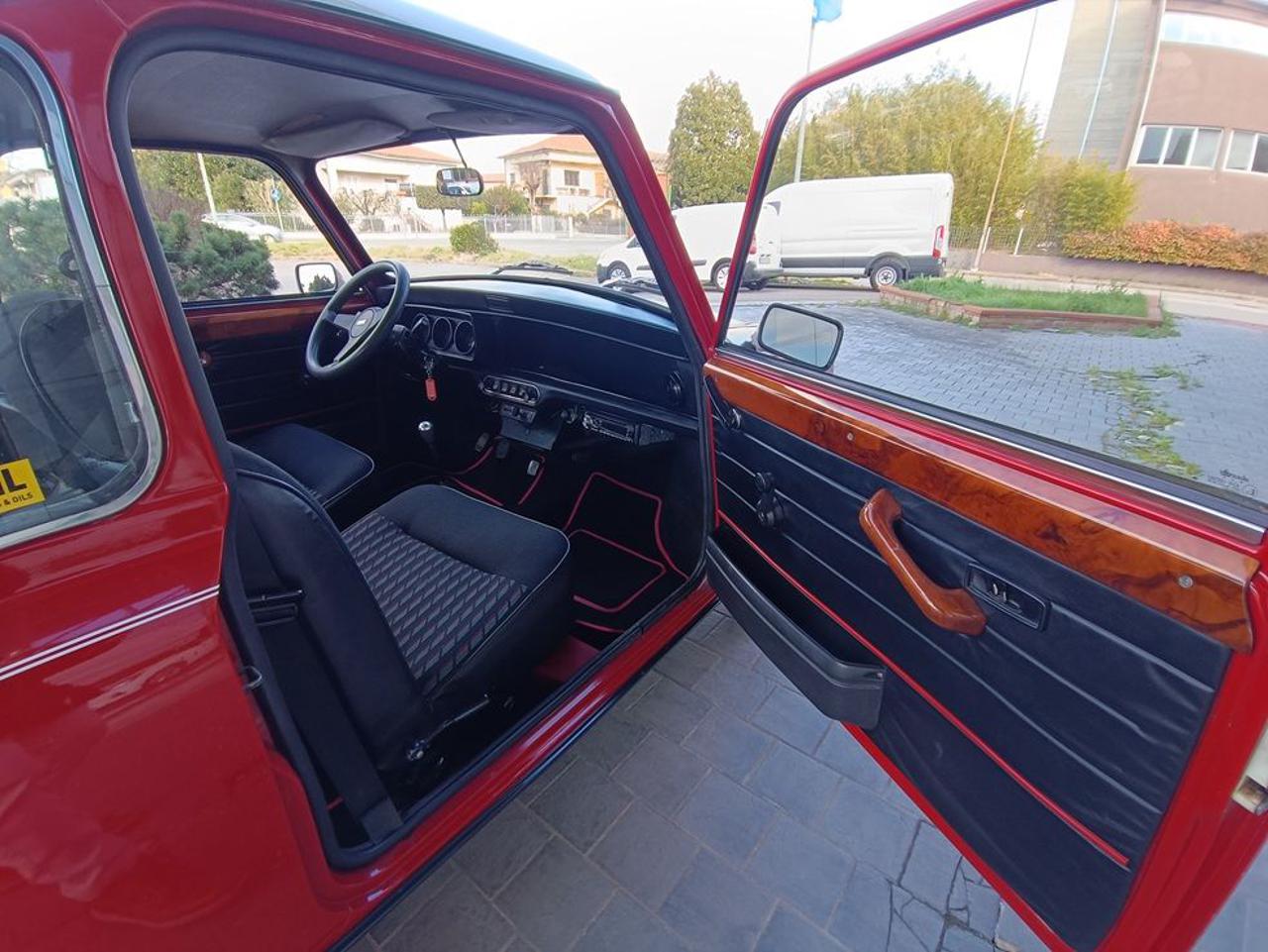 AUSTIN Mini Mayfair - 13