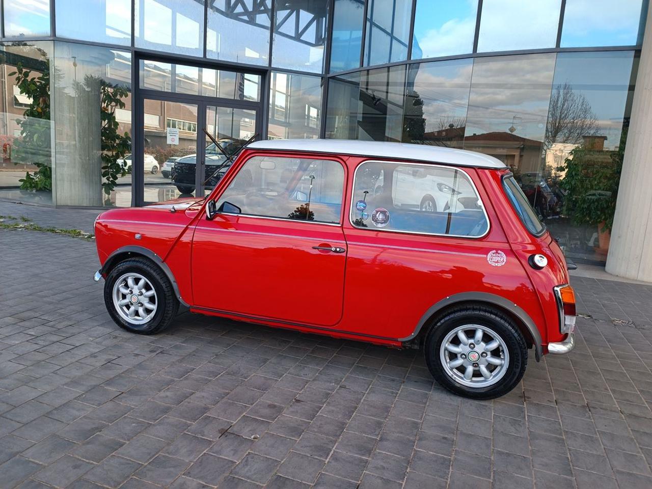 AUSTIN Mini Mayfair - 28