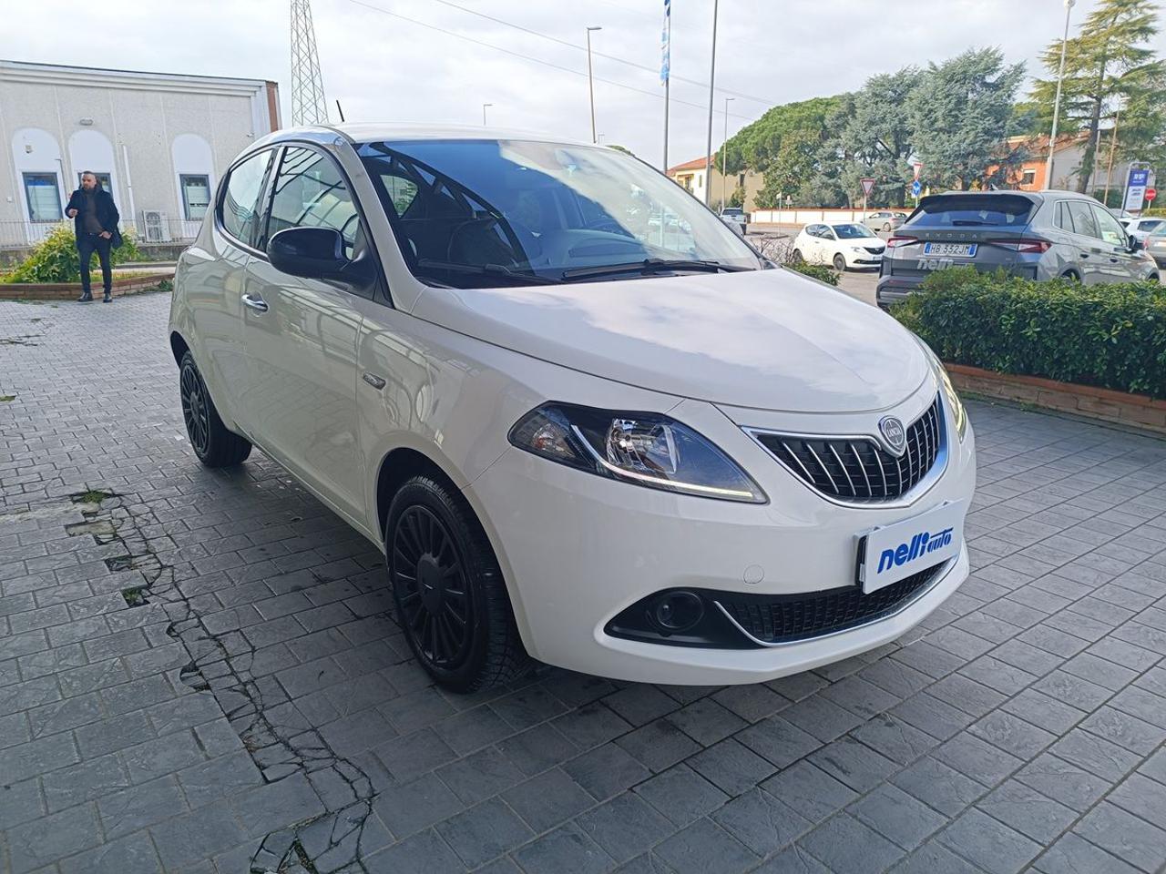 LANCIA Ypsilon 1.0 FireFly 5 porte S&S Hybrid Ecochic Silver - 17