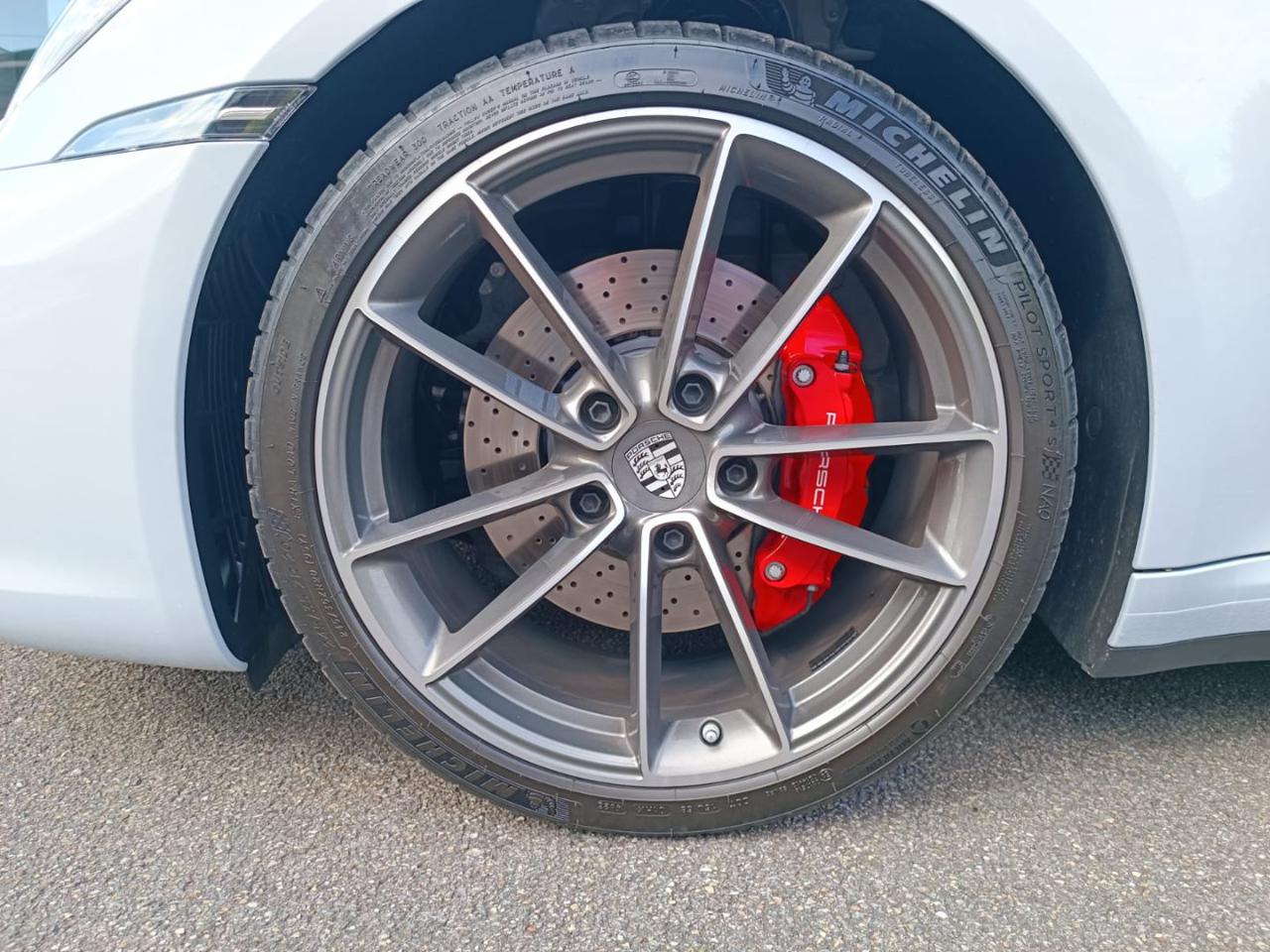 PORSCHE 911 Targa 4S - 19