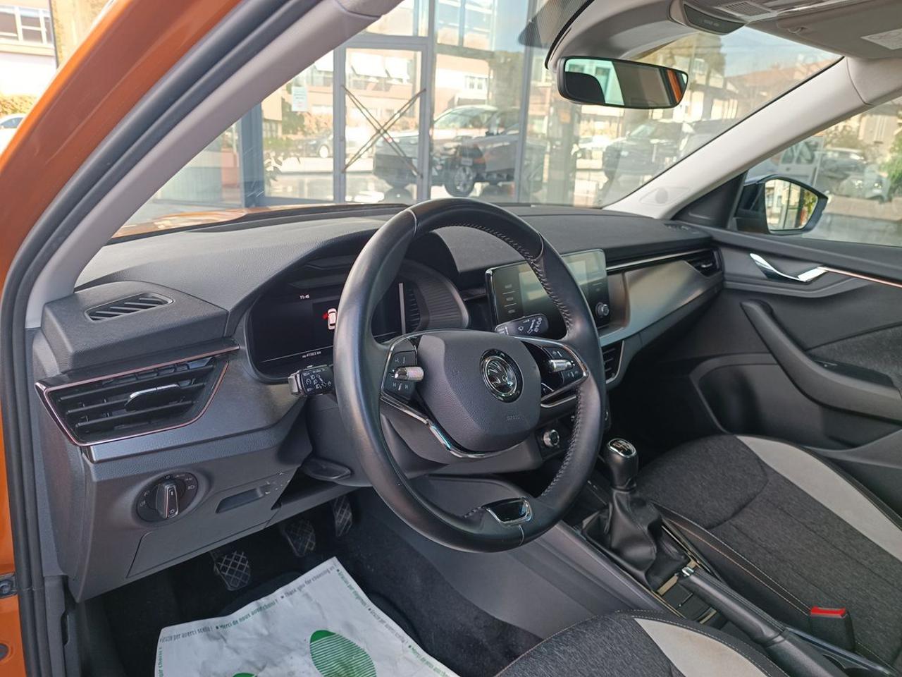 SKODA Kamiq 1.0 TSI 110 CV DSG Black Dots - 16