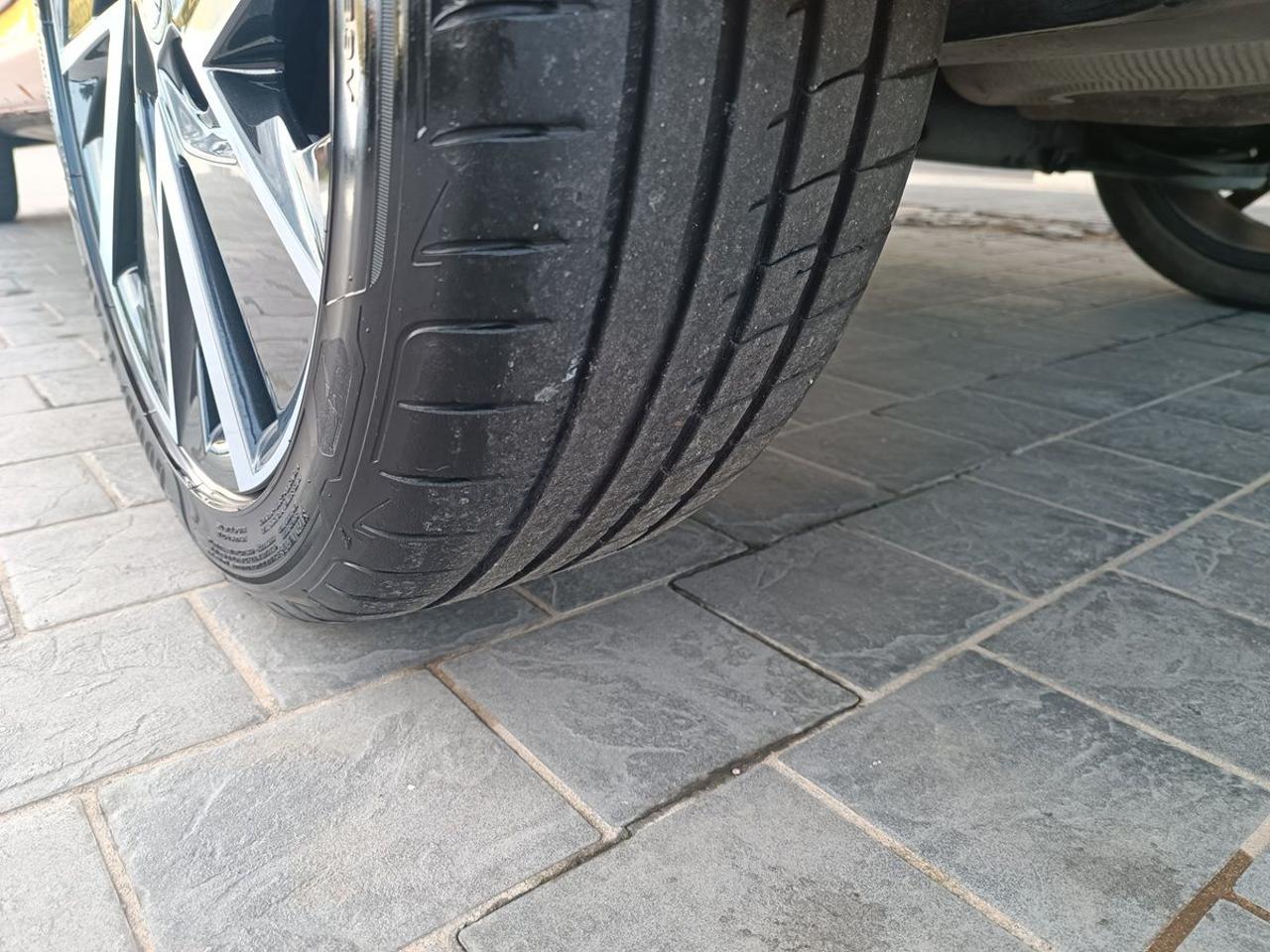 SKODA Kamiq 1.0 TSI 110 CV DSG Black Dots - 11