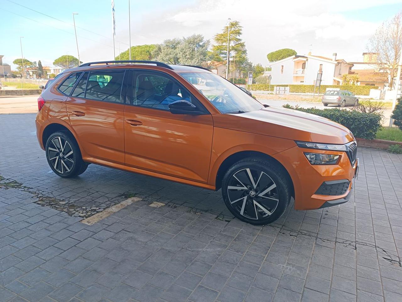 SKODA Kamiq 1.0 TSI 110 CV DSG Black Dots - 6