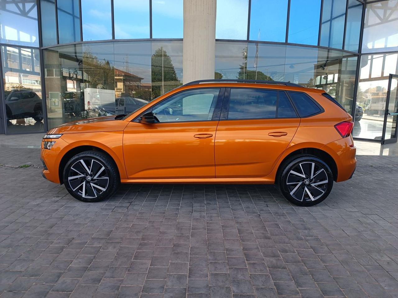 SKODA Kamiq 1.0 TSI 110 CV DSG Black Dots - 12