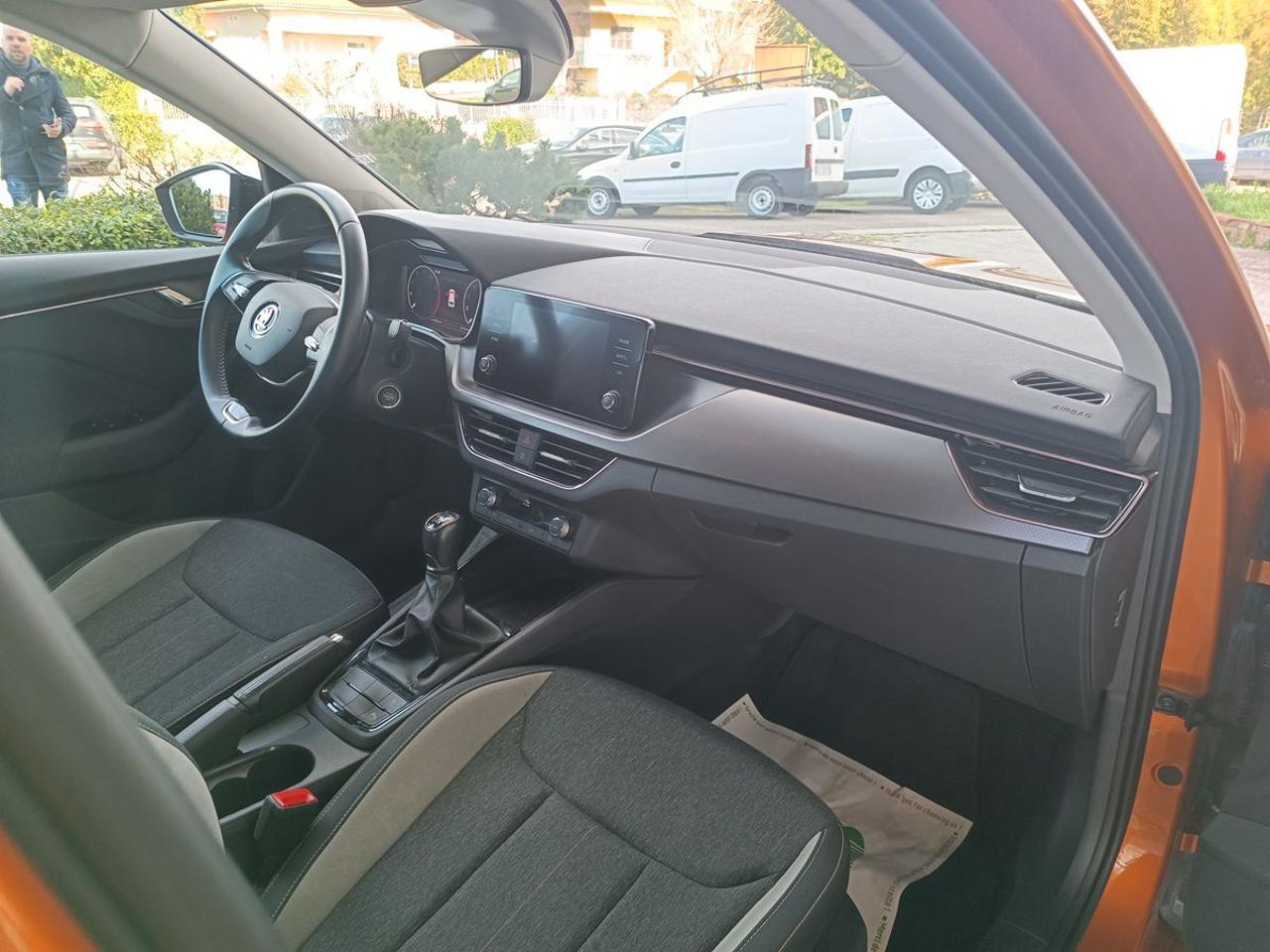 SKODA Kamiq 1.0 TSI 110 CV DSG Black Dots - 23