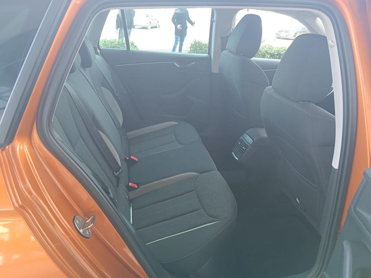 SKODA Kamiq 1.0 TSI 110 CV DSG Black Dots - 20