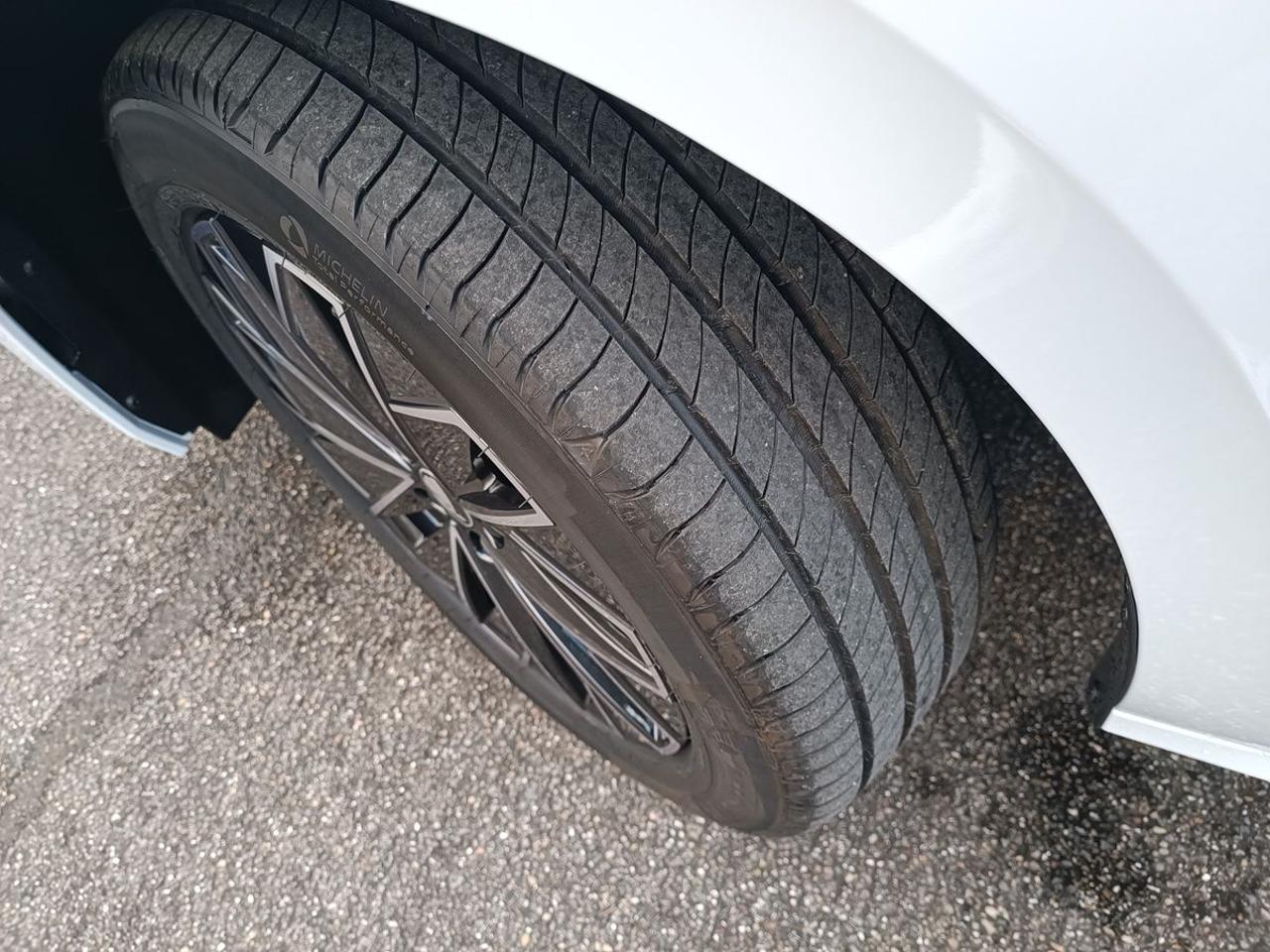 SKODA Kamiq 1.0 TSI 115 CV DSG Black Dots - 28