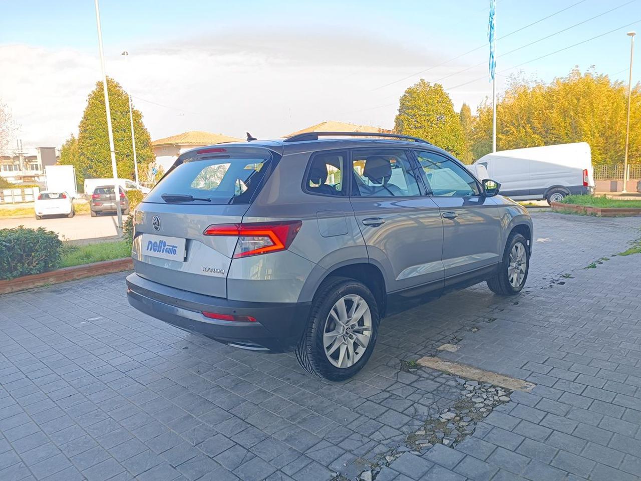 SKODA Karoq 1.6 TDI SCR DSG Ambition - 29