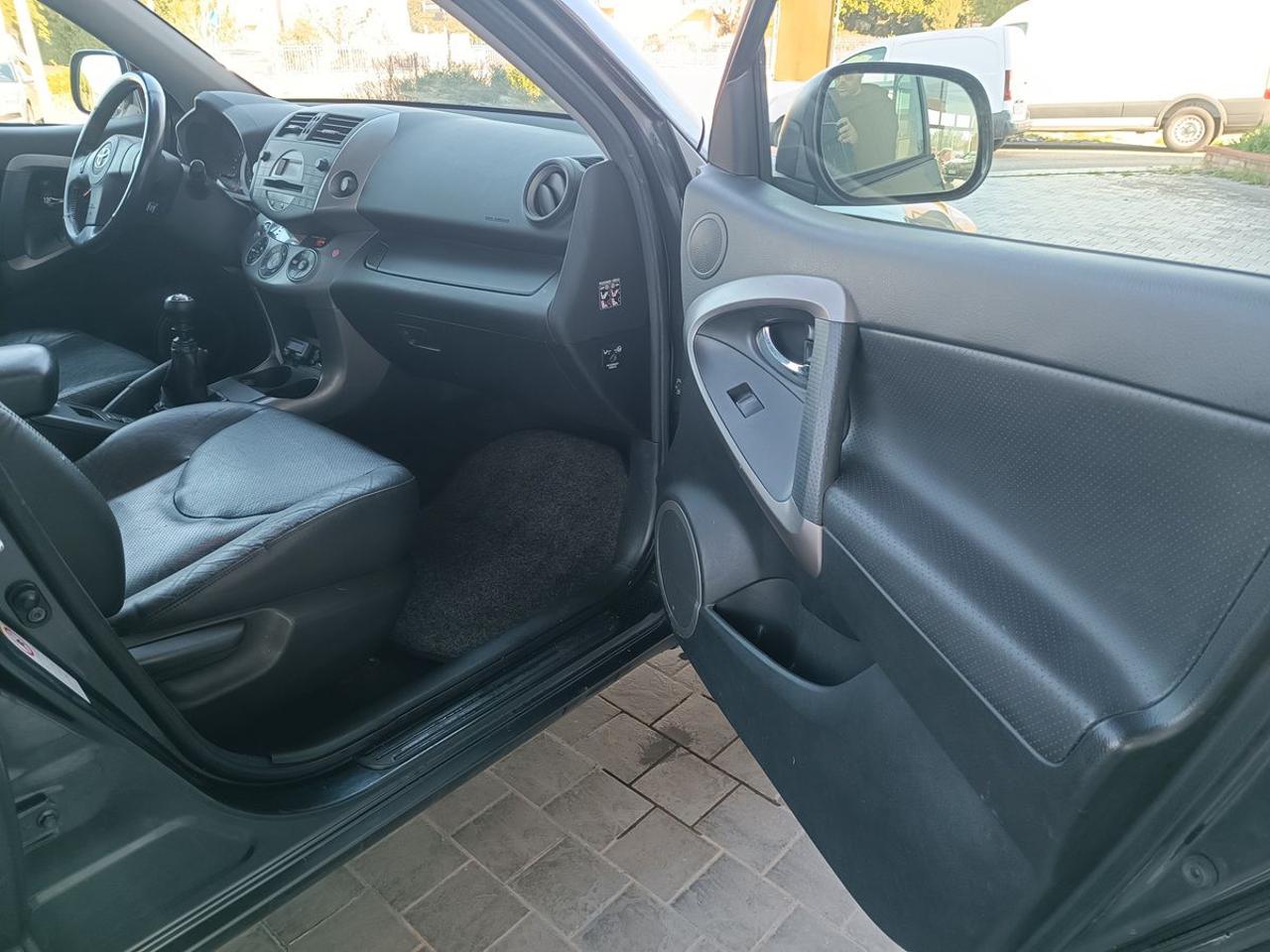 TOYOTA RAV 4 MY23 RAV4 2.2 D-4D 177 CV Luxury - 15