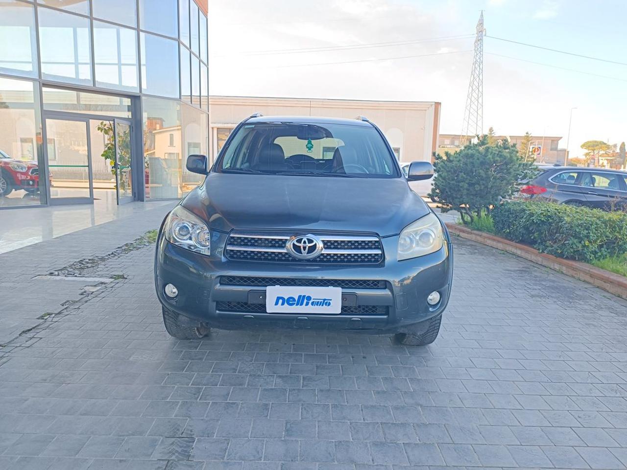 TOYOTA RAV 4 MY23 RAV4 2.2 D-4D 177 CV Luxury - 17