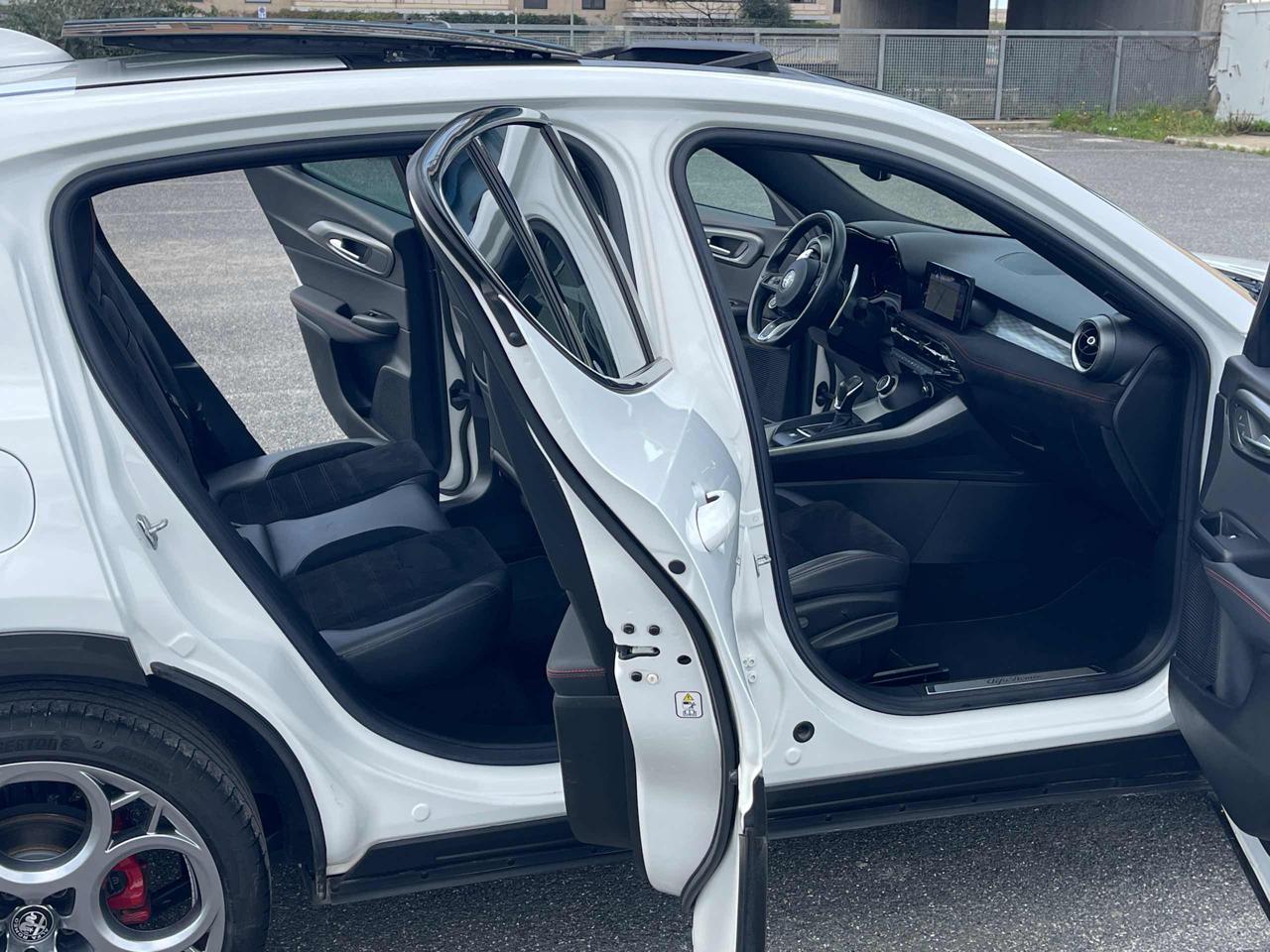 ALFA ROMEO Tonale 1.5 160 CV MHEV TCT7 Veloce Tetto Apribile - 16