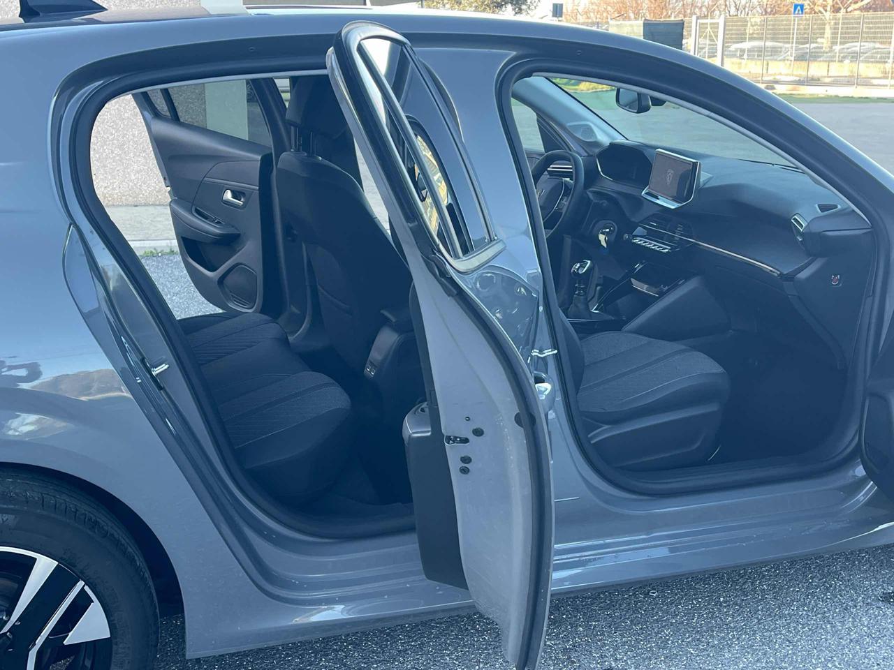 PEUGEOT 208 PureTech 100 Stop&Start 5 porte Allure 2025 E6D - 25