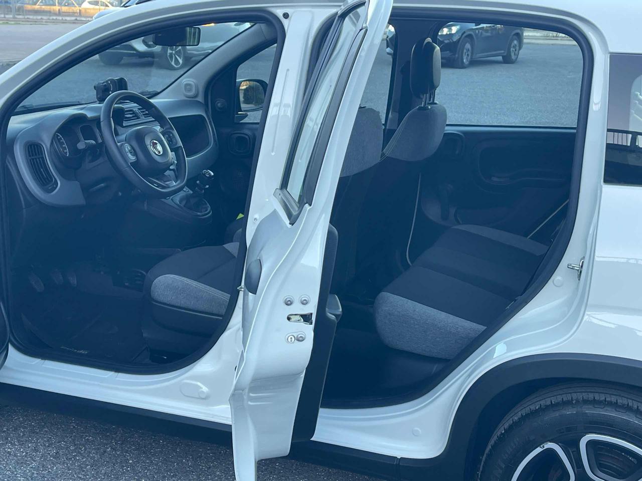 FIAT Panda 1.0 FireFly S&S Hybrid City Life - 19