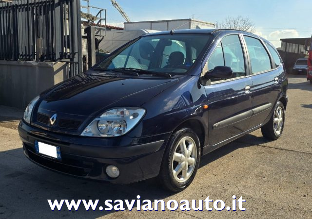 RENAULT Megane Blu metallizzato