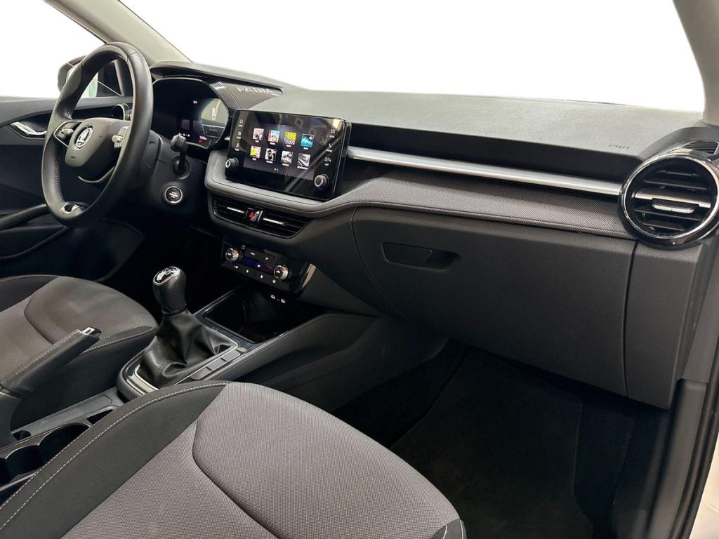 SKODA Fabia 1.0 MPI 80 CV Style - 9