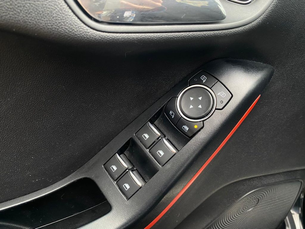 FORD Fiesta 1.5 TDCi 5P ST-Line *Navi*Sensori Post - 24