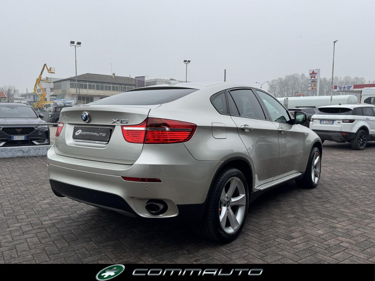BMW X6 xDrive40d Futura - 4