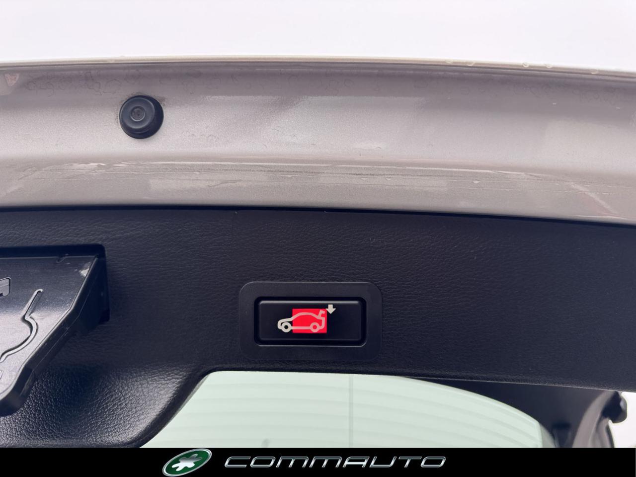 BMW X6 xDrive40d Futura - 26