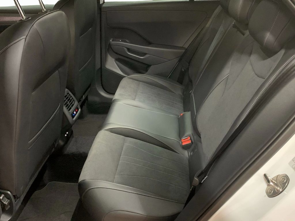 VOLKSWAGEN T-Roc 1.5 etsi style 115cv dsg - 24