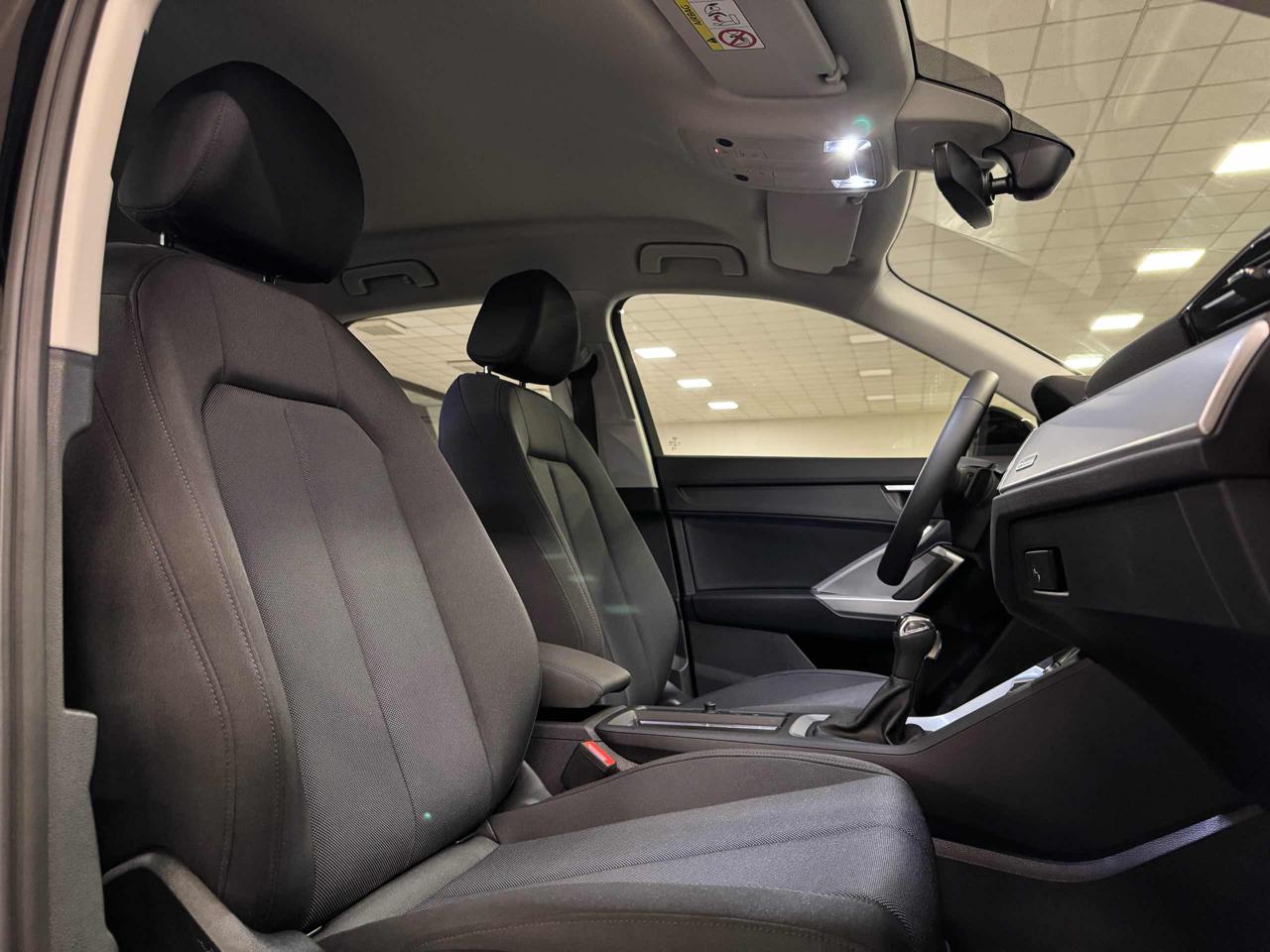 AUDI Q3 35 TDI S tronic Business Advanced - 17