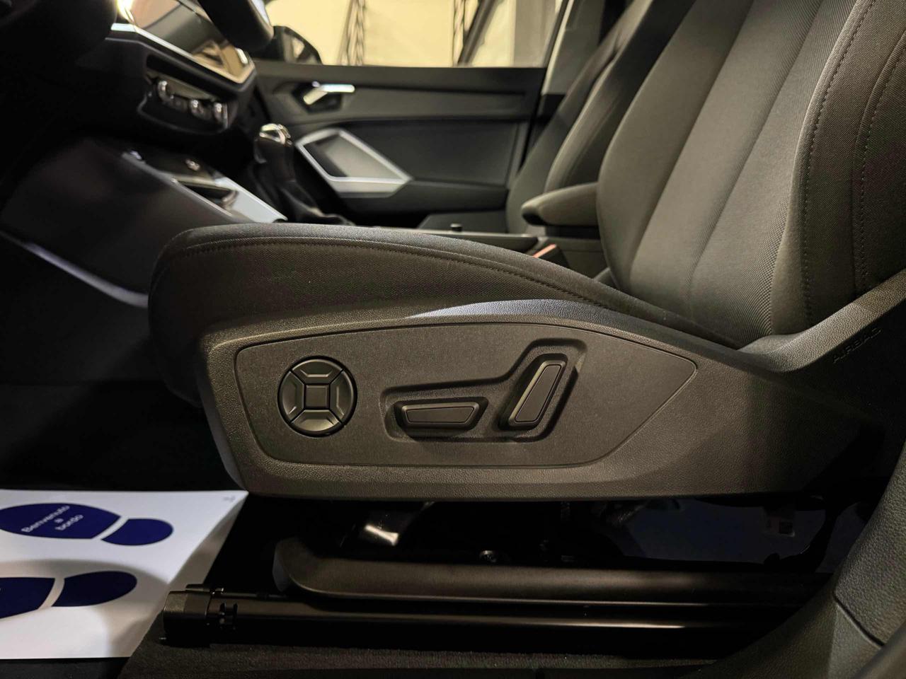 AUDI Q3 35 TDI S tronic Business Advanced - 16