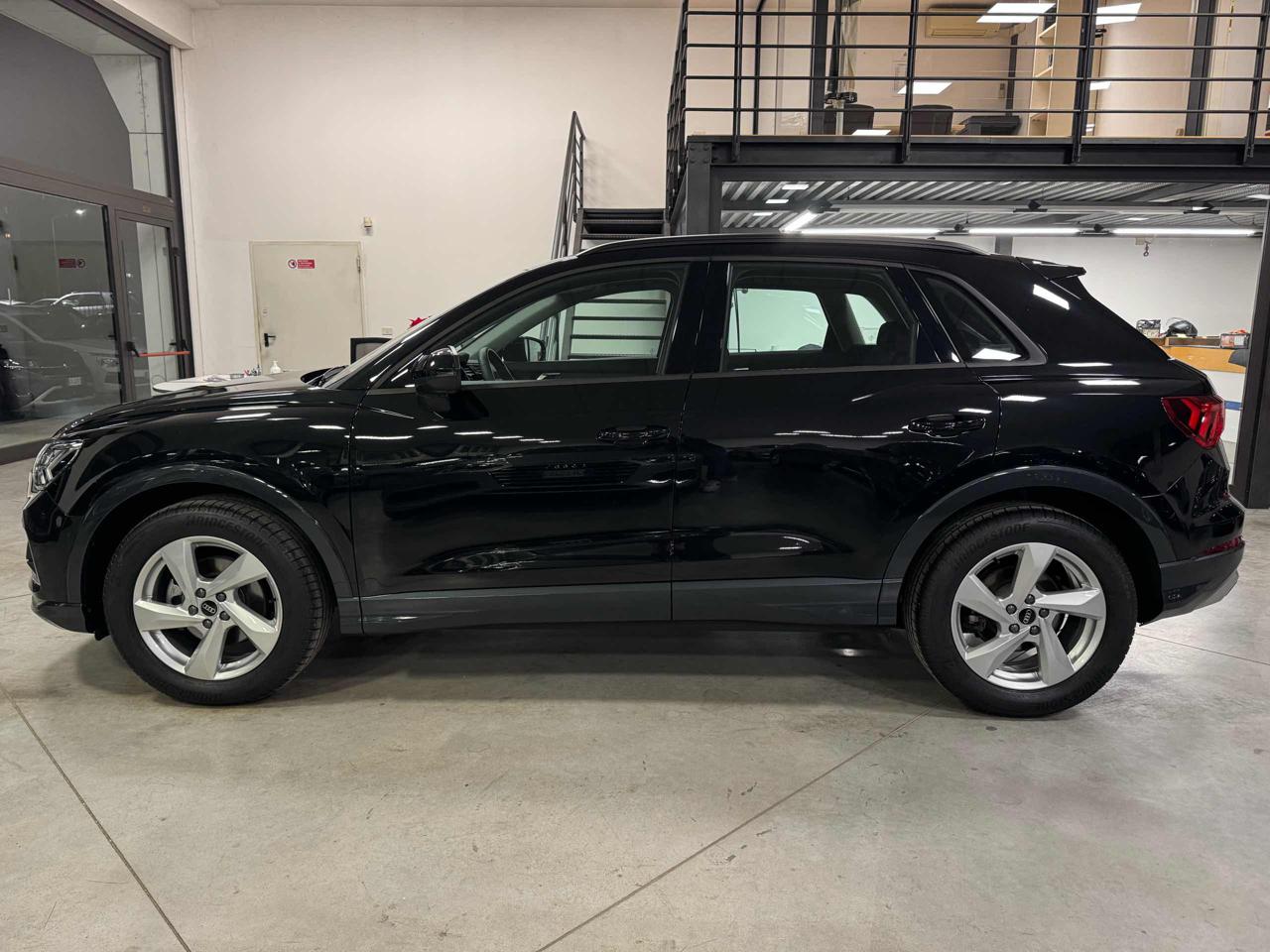 AUDI Q3 35 TDI S tronic Business Advanced - 28