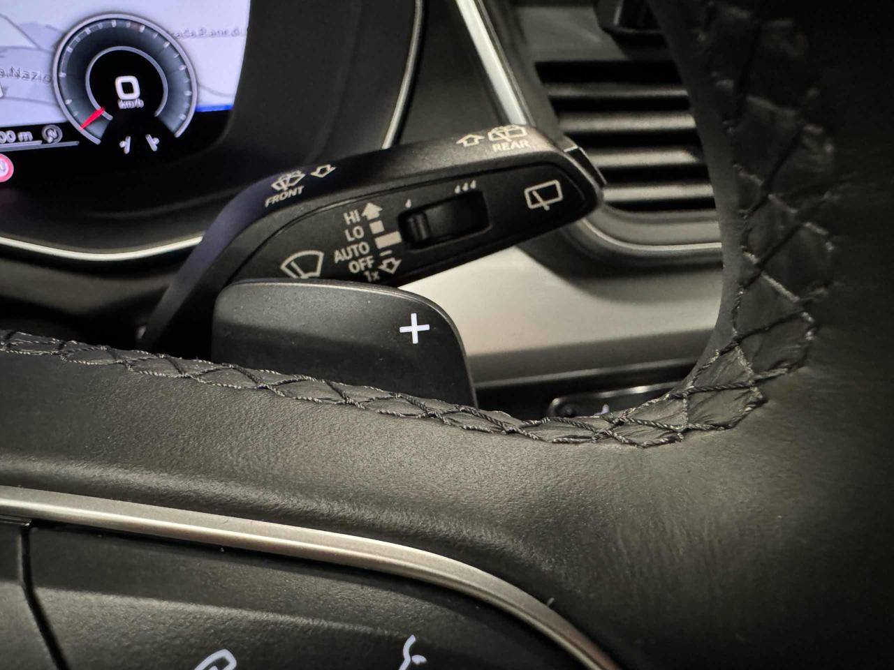 AUDI Q5 35 TDI S tronic Business Advanced - 8