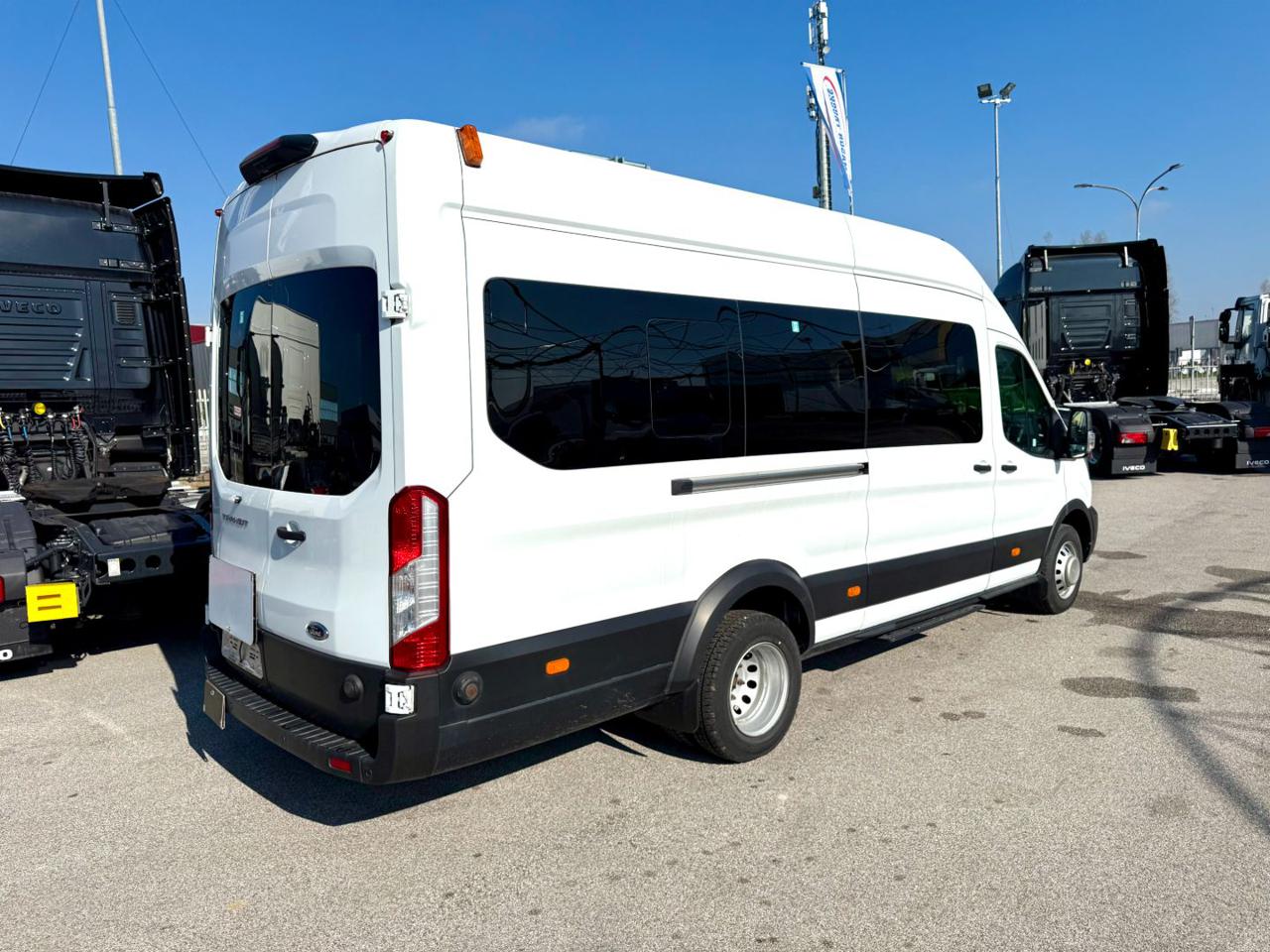 FORD TRANSIT MINIBUS 17 POSTI - 4