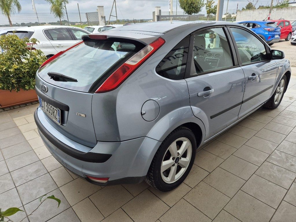 FORD Focus 1.6 TDCi (110CV) 5p. - 3