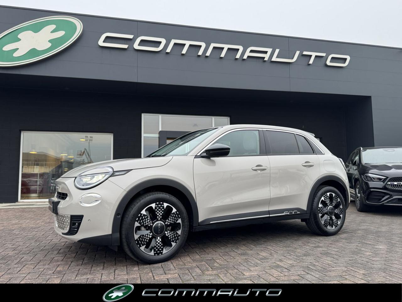 FIAT 600 Hybrid 101 CV DCT MHEV La Prima - 1