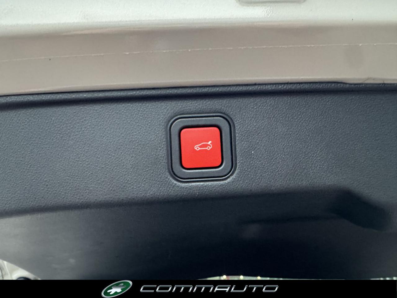 FIAT 600 Hybrid 101 CV DCT MHEV La Prima - 31