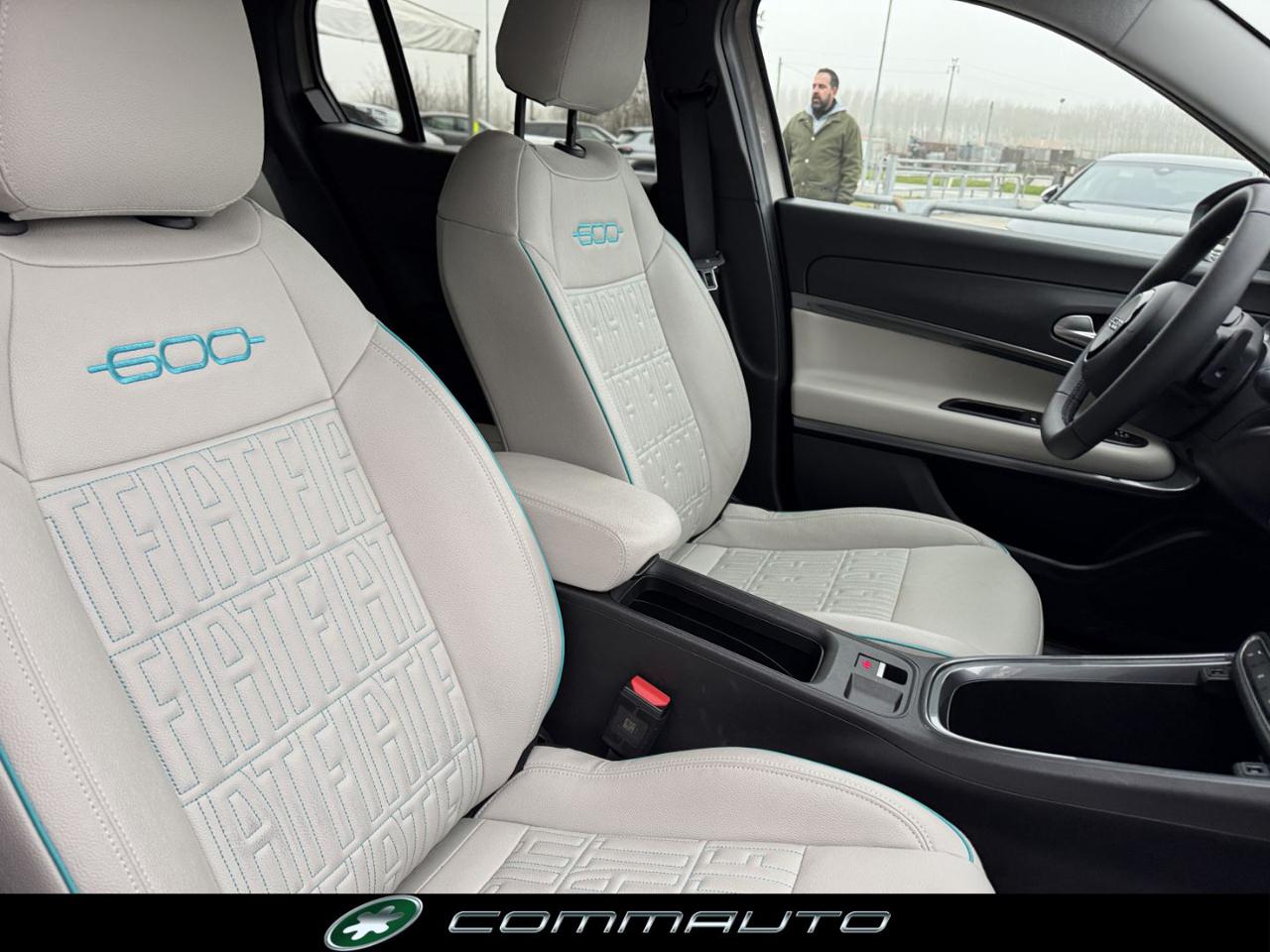 FIAT 600 Hybrid 101 CV DCT MHEV La Prima - 25