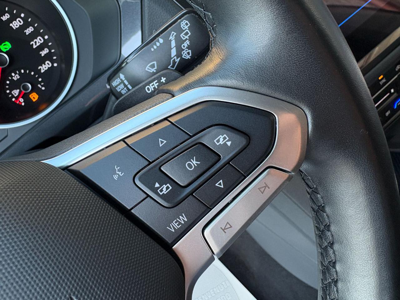 VOLKSWAGEN Tiguan 2.0 TDI 150 CV SCR DSG Life - 24