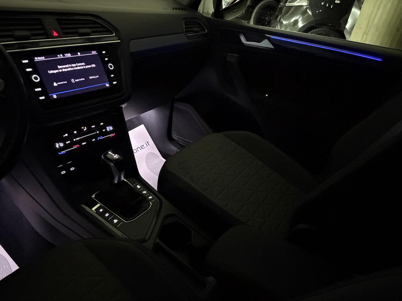 VOLKSWAGEN Tiguan 2.0 TDI 150 CV SCR DSG Life - 26