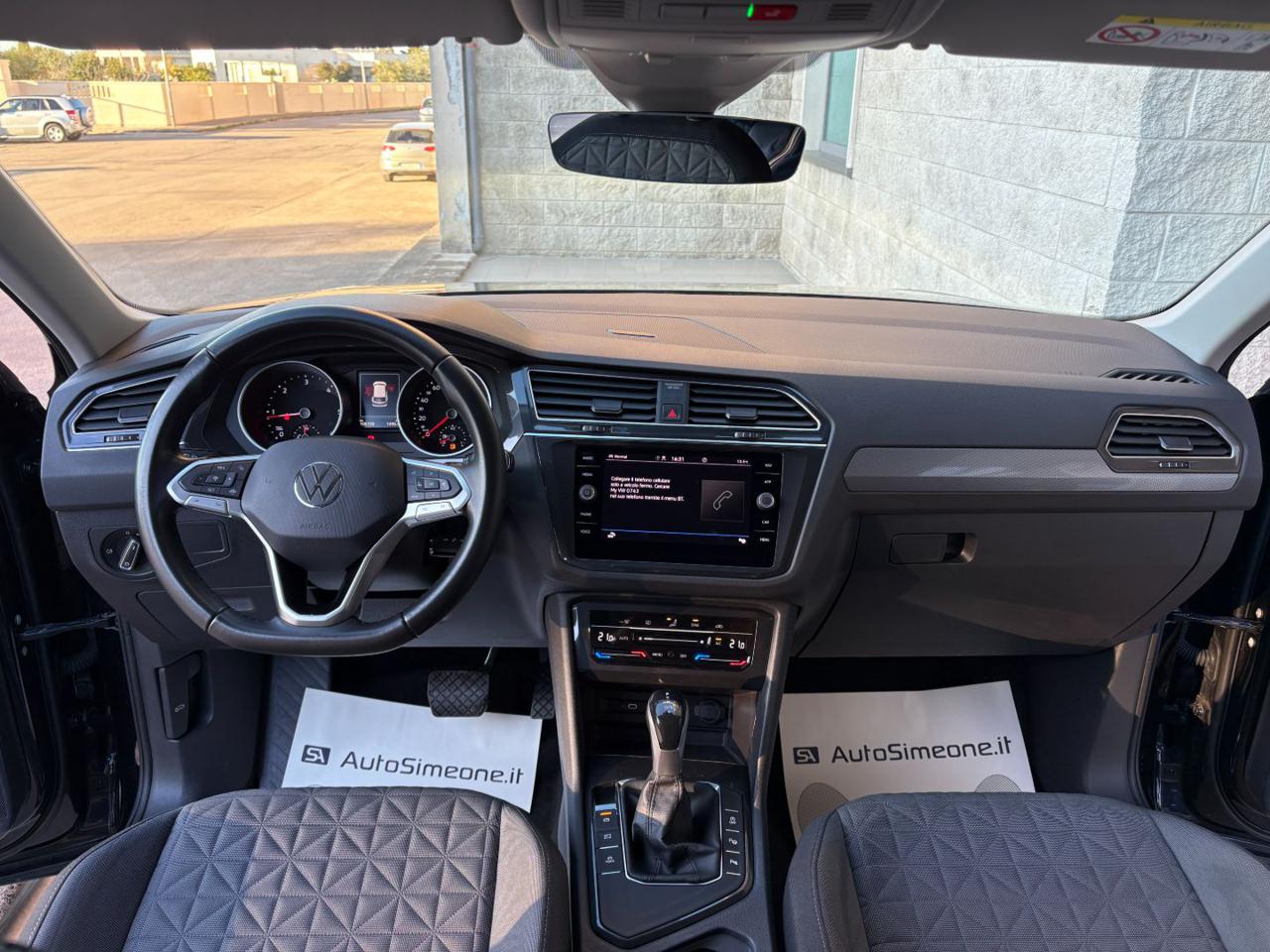 VOLKSWAGEN Tiguan 2.0 TDI 150 CV SCR DSG Life - 12