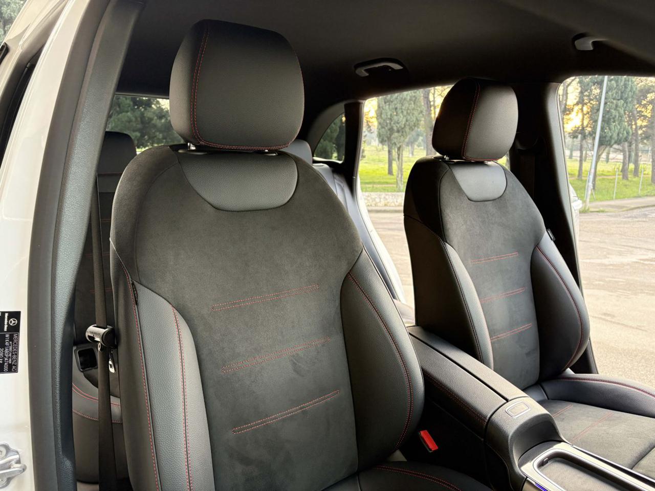 MERCEDES-BENZ B 180 d Automatic AMG Line Premium Pack Night - 39