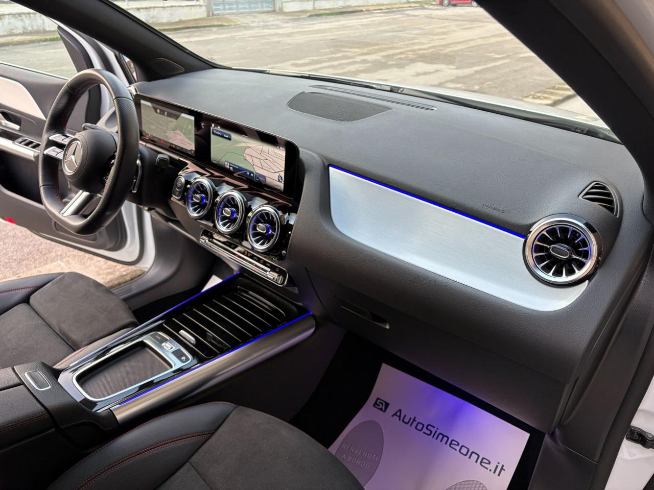 MERCEDES-BENZ B 180 d Automatic AMG Line Premium Pack Night - 13