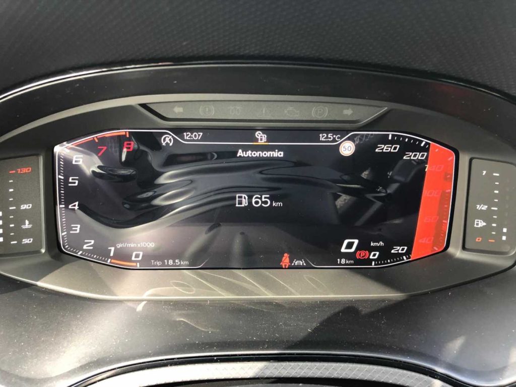 SEAT Arona 1.0 EcoTSI 115 CV Black Edition - 13