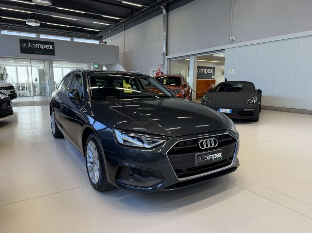 AUDI A4 Grigio metallizzato