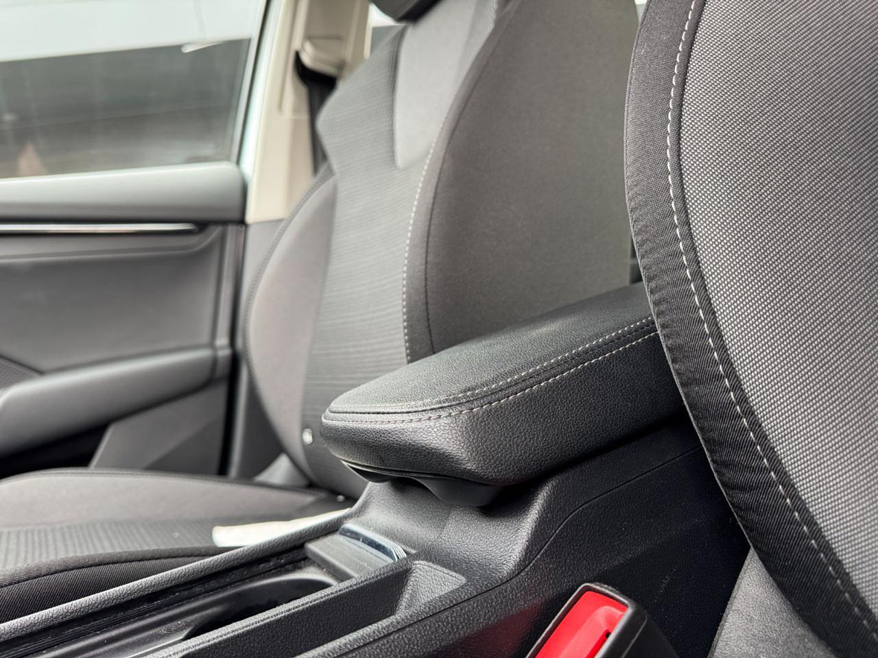 SKODA Octavia 2.0 TDI EVO SCR DSG Wagon Executive - 22