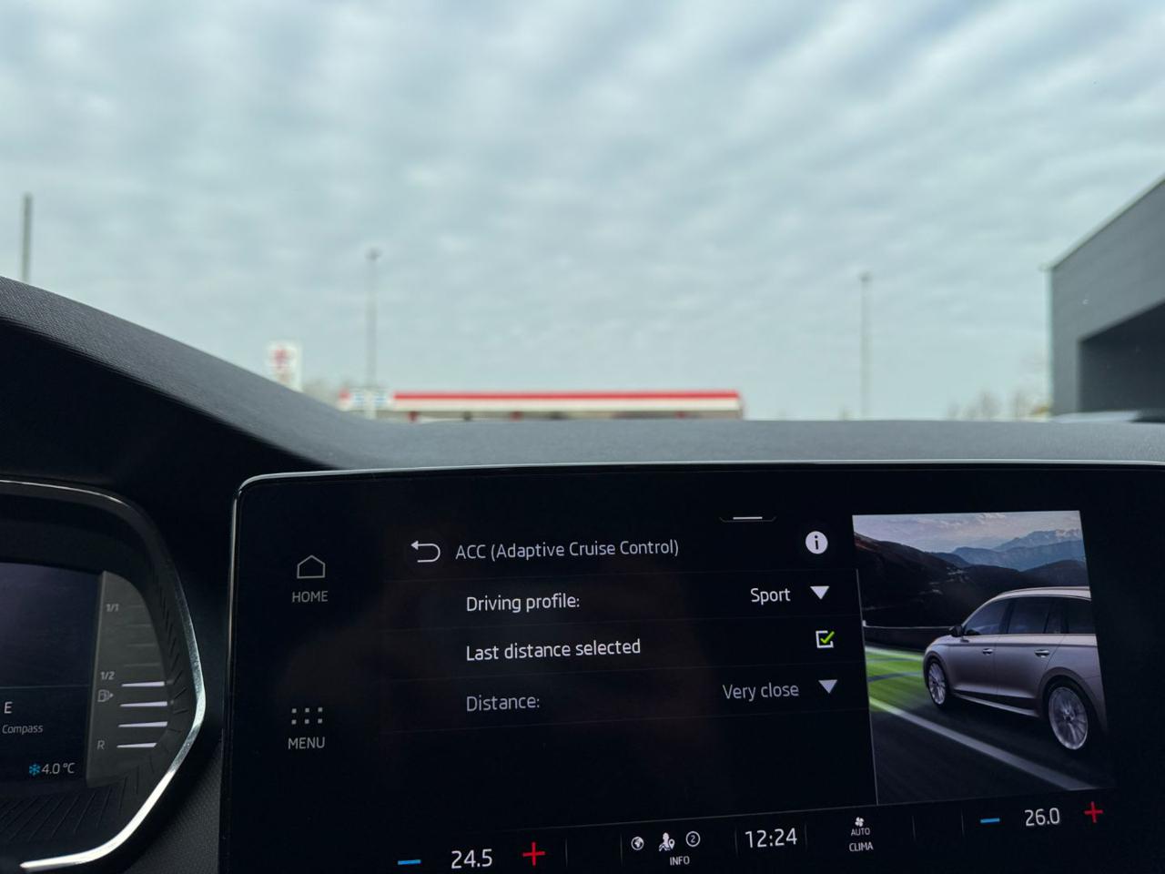 SKODA Octavia 2.0 TDI EVO SCR DSG Wagon Executive - 27