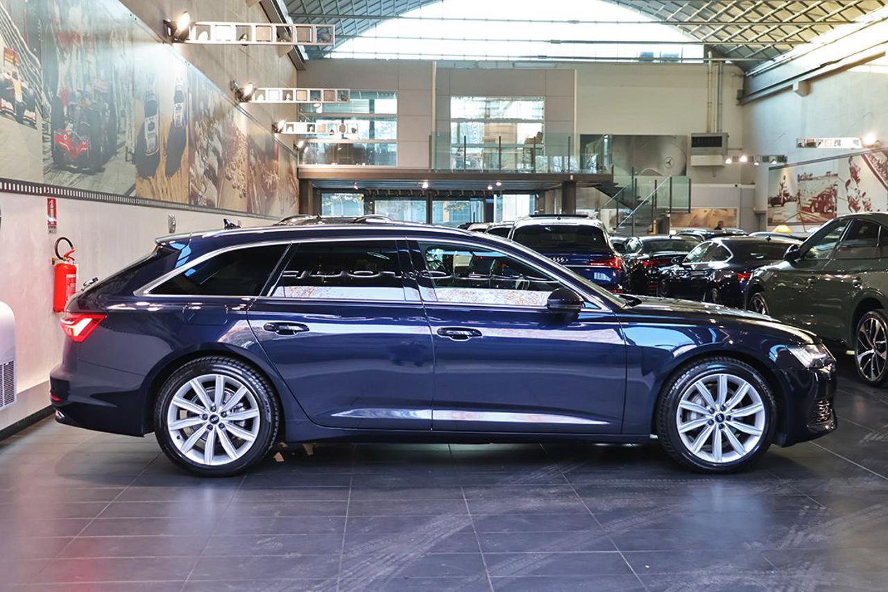 AUDI A6 40 TDI Avant Quattro ultra S-Tronic Business Plus - 2