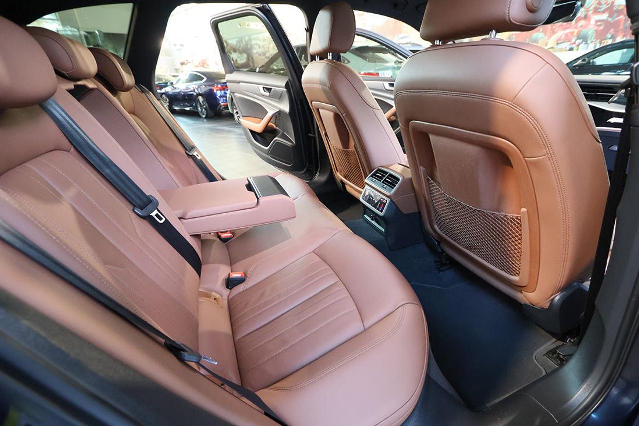 AUDI A6 40 TDI Avant Quattro ultra S-Tronic Business Plus - 20