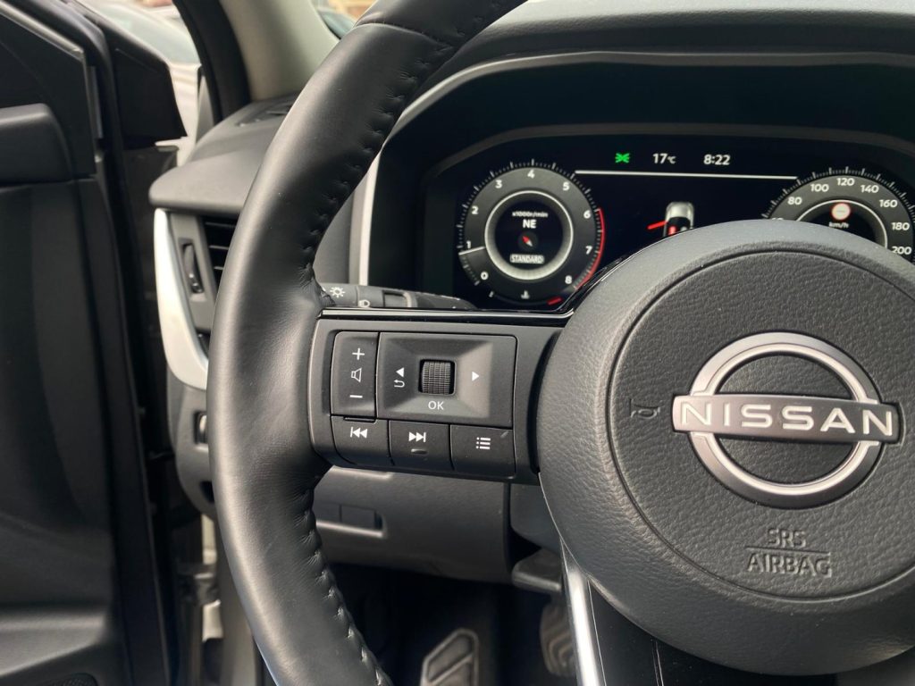 NISSAN Qashqai MHEV 140CV N-Connecta - 9