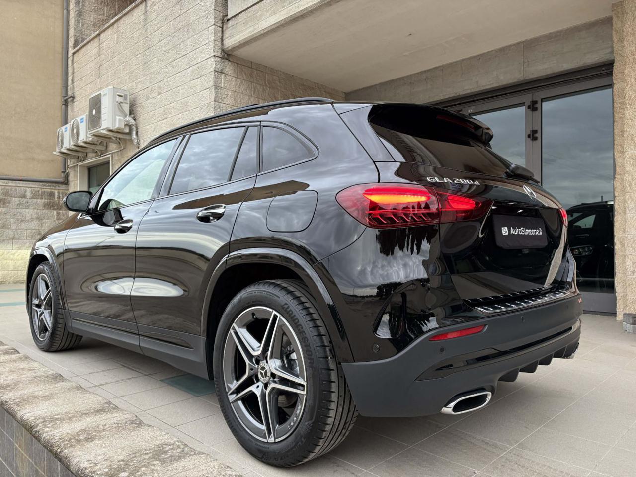 MERCEDES-BENZ GLA 200 d Automatic Premium Amg Pack Night-TETTO - 7